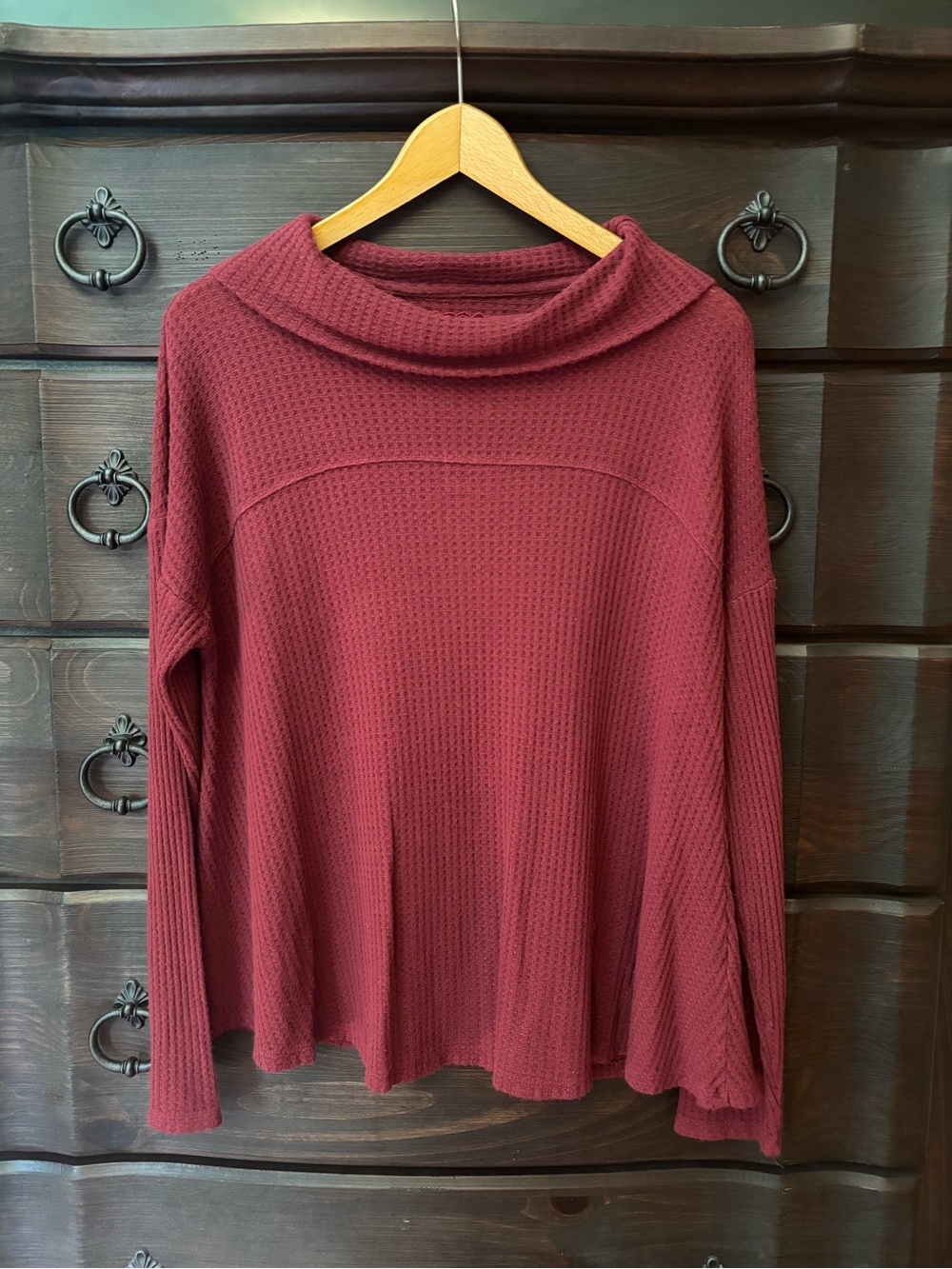Cupio Women’s Red Cowl Neck Long Sleeve Flowy Top, Size Large